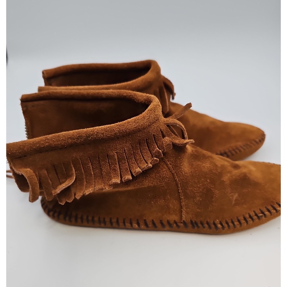 Minnetonka Women's Sz 7 Brown Suede Fringe Booties Made in USA NWOB